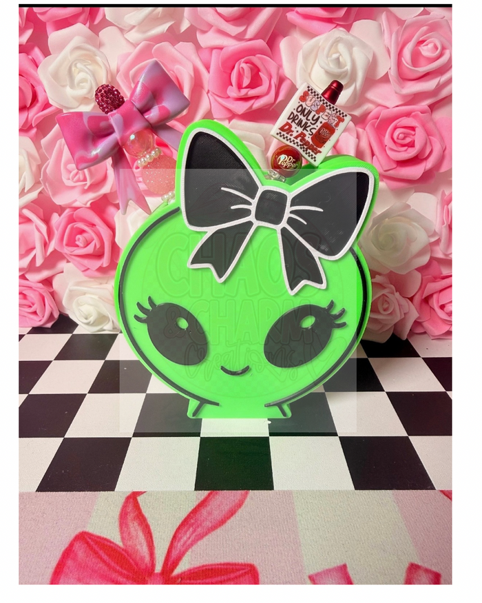 Alien with bow Pen Box *Exclusive