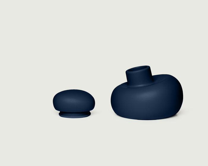 Blackberry::Bubble Cap  blue  front diagonal
