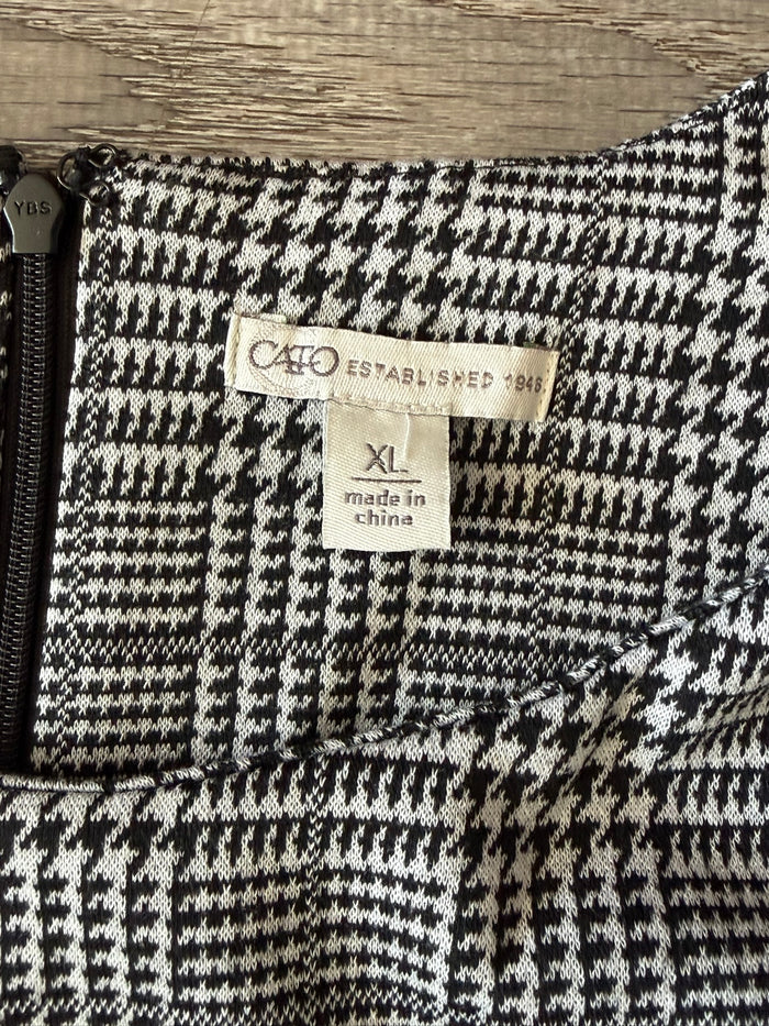 Cato Preowned great condition Size XL Black/white Dress