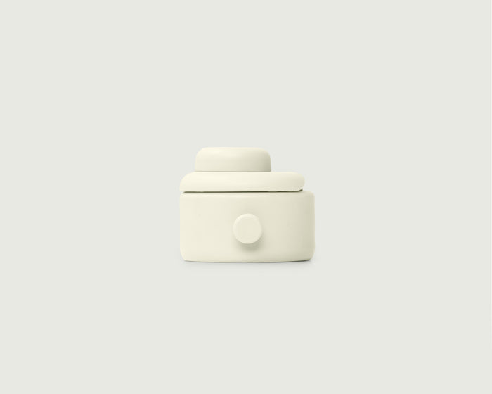 Burrata::Chug Cap  white  front diagonal