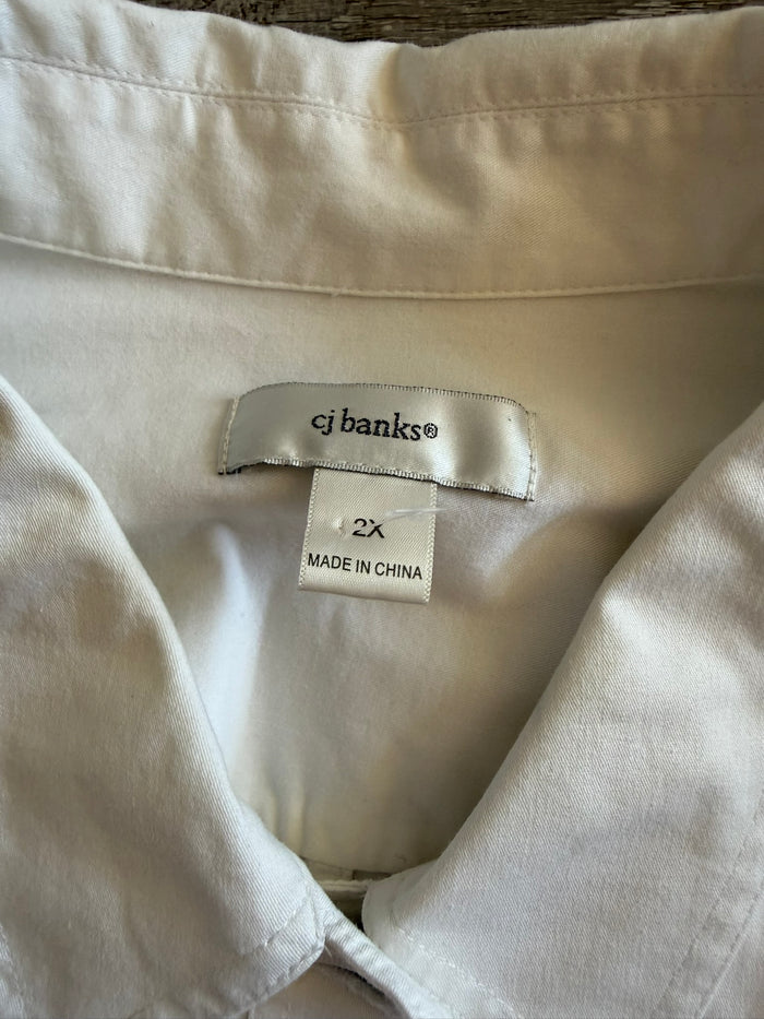 Cj Banks Preowned great condition Size 2X White Jacket