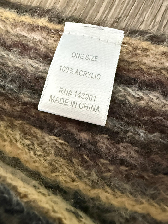 Coco + Carmen Preowned great condition Size OS Beige Shawl
