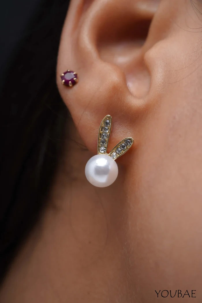 Esfir Pearl Studs