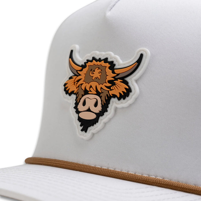 Golfio - Pins & Aces Highland Cow Perforated Rope Golf Cap White - 25 Men