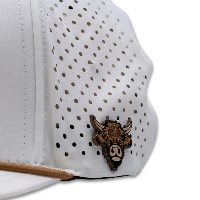 Golfio - Pins & Aces Highland Cow Perforated Rope Golf Cap White - 25 Men