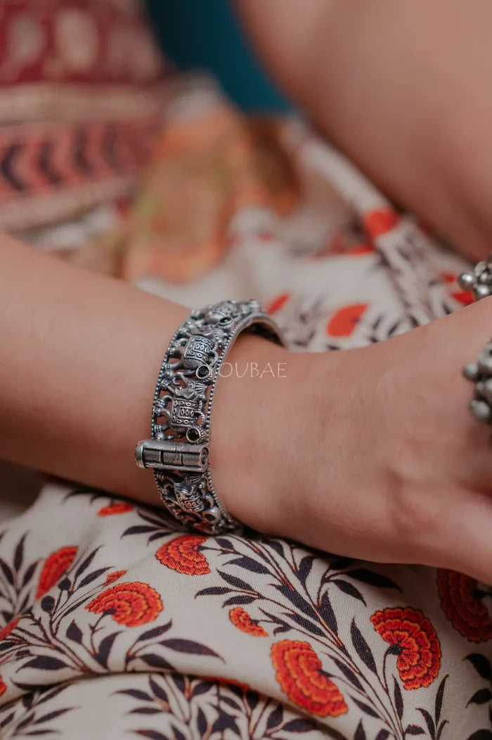 Hasi German Silver Free Size Kada Bracelet - Single