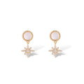 Jacinthe White Shell Starburst Short Earrings