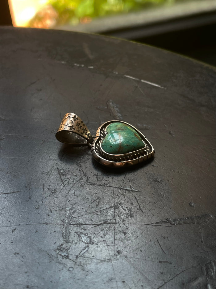 Kingman Turquoise Heart Pendant | 925 Sterling Silver G624