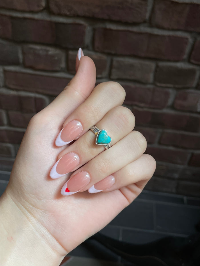Kingman Turquoise Heart Ring Size 8 | 925 Sterling Silver E733