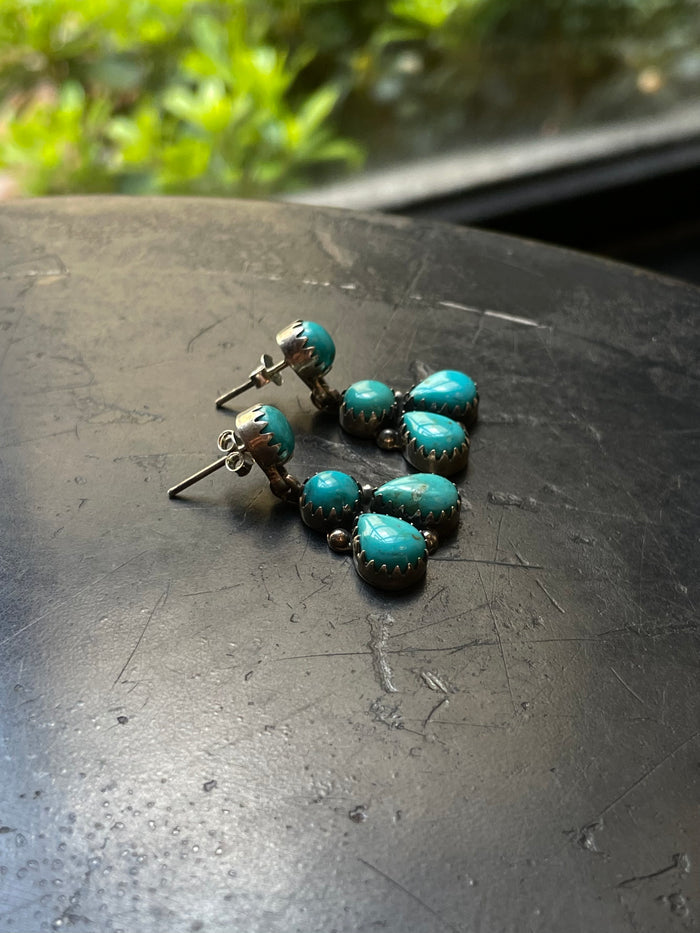 Kingman Turquoise Stud Earrings | 925 Sterling Silver G639