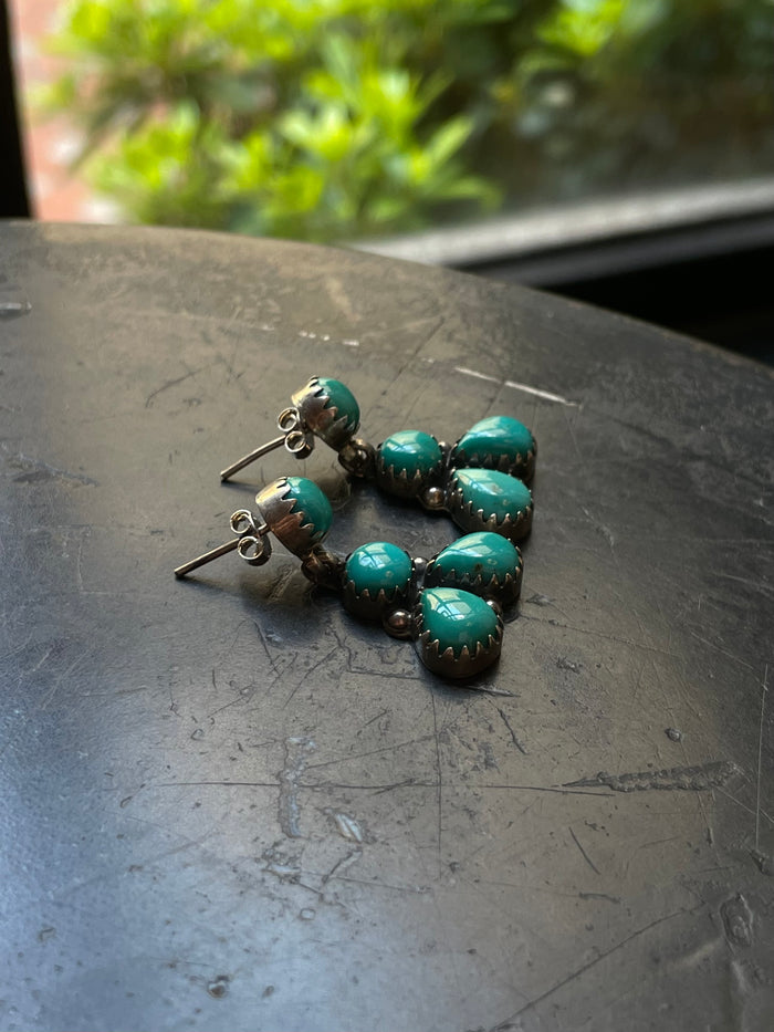 Kingman Turquoise Stud Earrings | 925 Sterling Silver G640