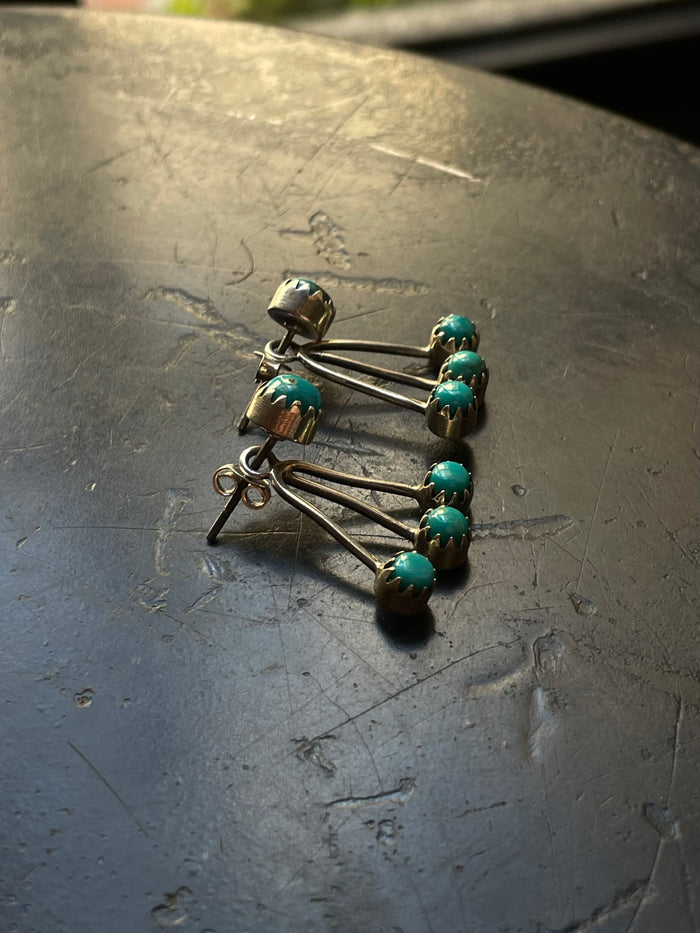 Kingman Turquoise Stud Earrings | 925 Sterling Silver G643