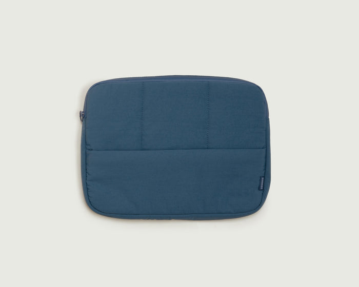 Blueberry::Laptop Sleeve  blue  front