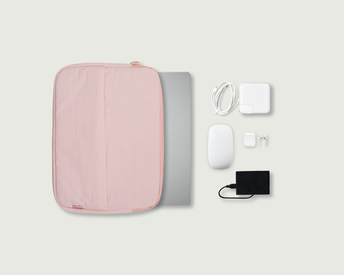 Taffy::Laptop Sleeve  pink  top