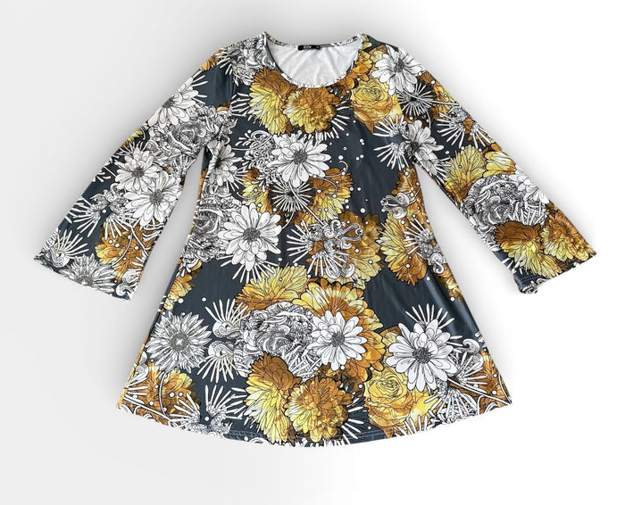 Lily New With Tags Size XL Gray/yellow Dress
