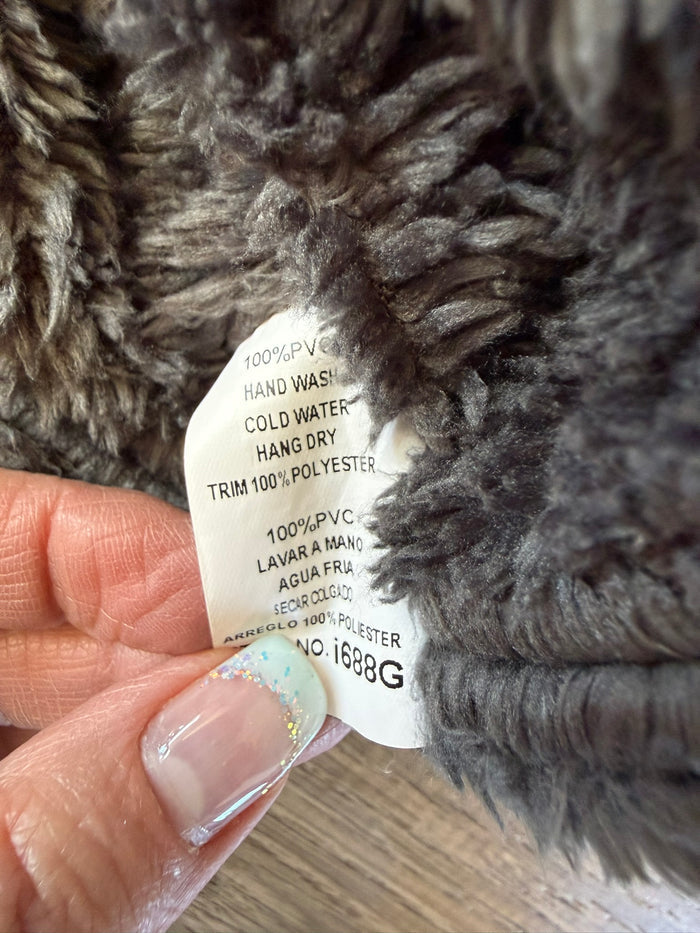 Miilla Preowned great condition Size L black/gray Vest(Outdoor)