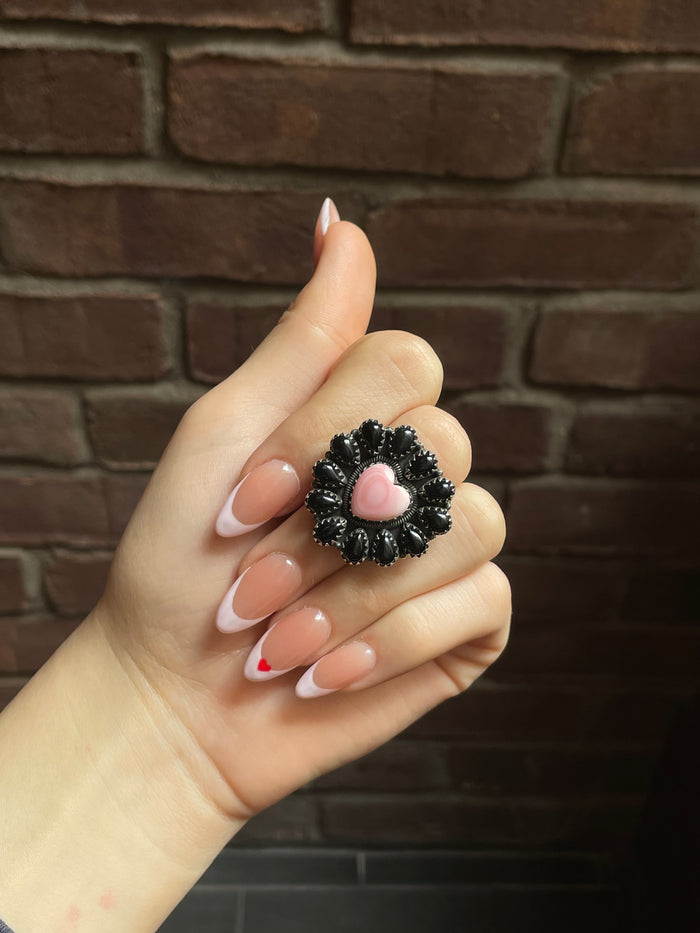 Pink Conch Black Onyx Cluster Ring Size 7 | Sterling Silver E765