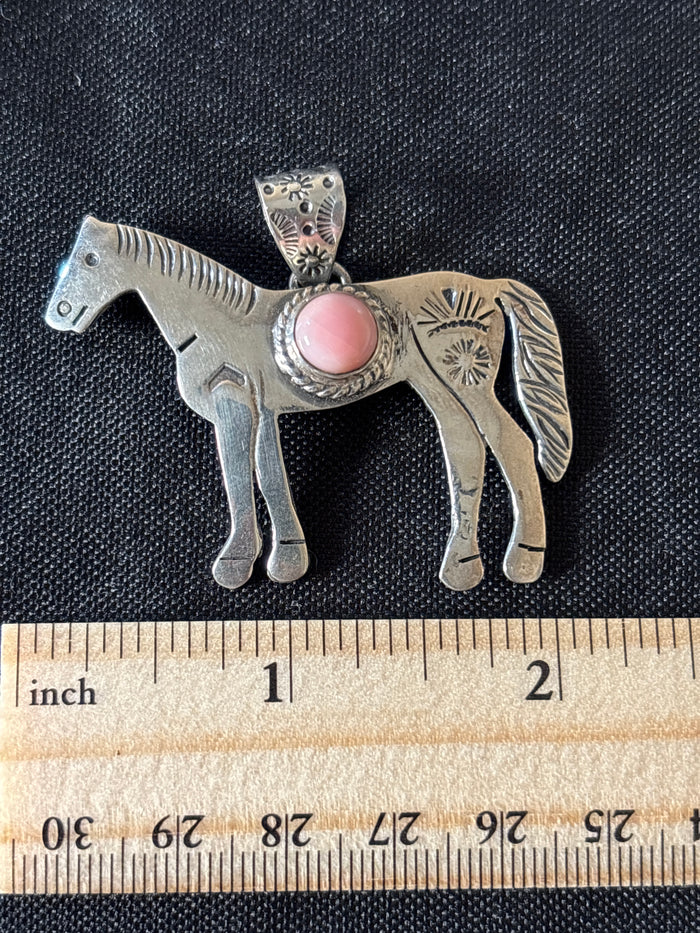 Pink Conch Horse Pendant | Sterling Silver 925 C774