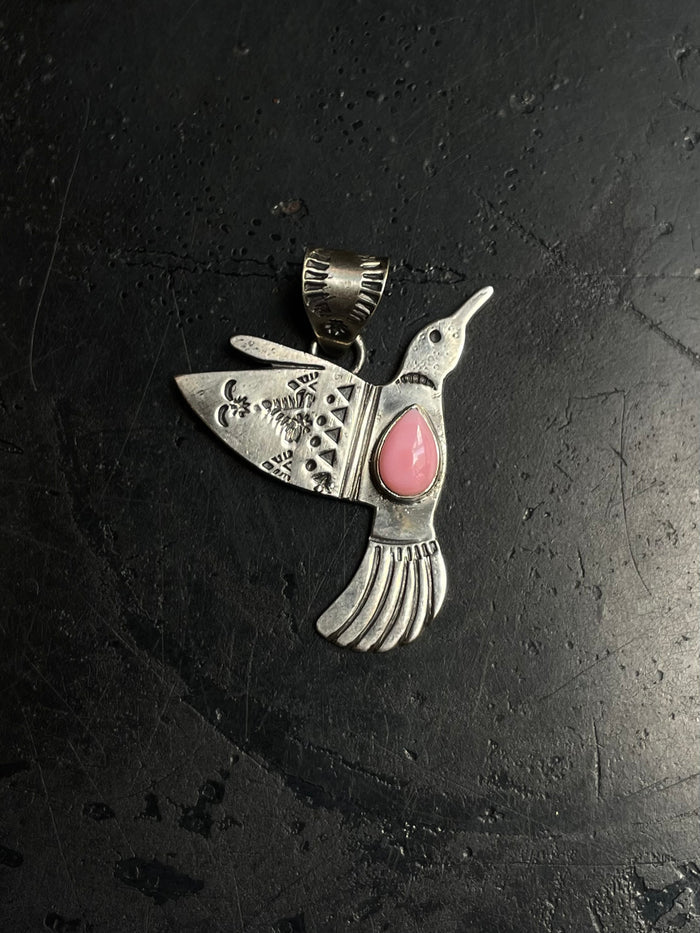 Pink Conch Hummingbird Pendant | 925 Sterling Silver E272
