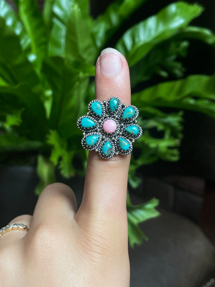 Pink Conch & Kingman Turquoise Ring Size 7 | Sterling Silver G268