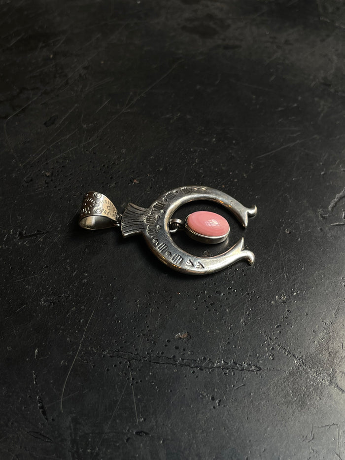 Pink Conch Naja Pendant | 925 Sterling Silver E282