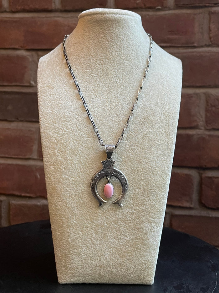 Pink Conch Naja Pendant | 925 Sterling Silver E282