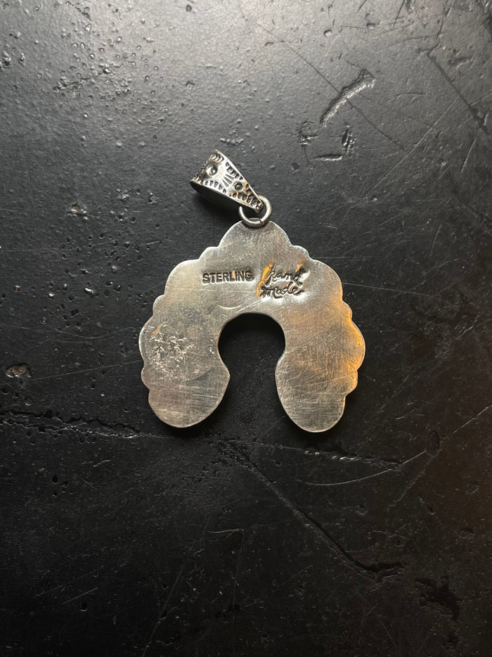 Pink Conch Naja Pendant | Sterling Silver E722