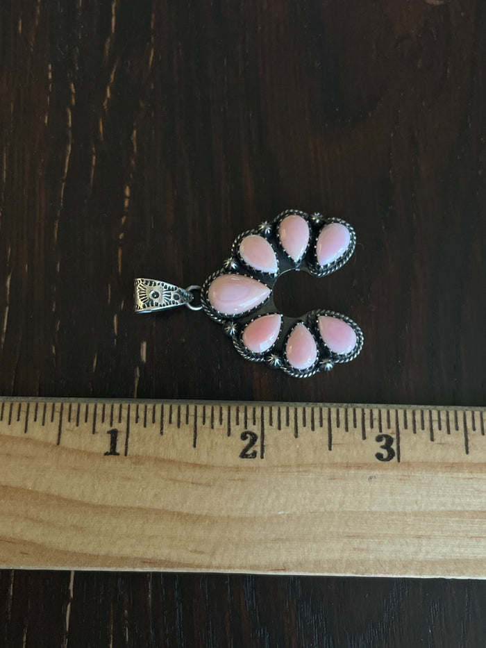 Pink Conch Naja Pendant | Sterling Silver E722