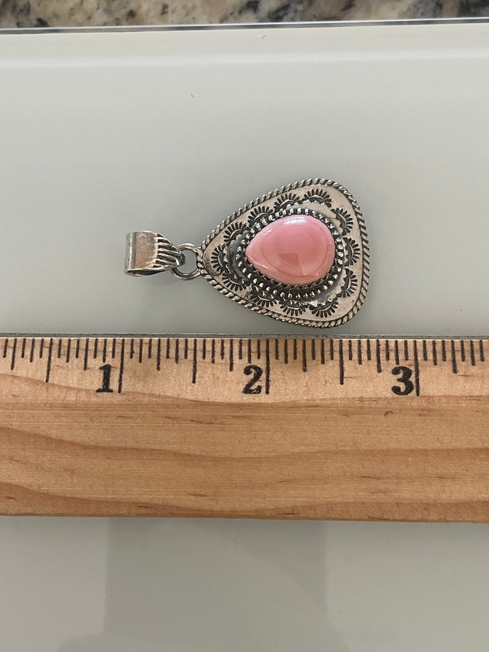 Pink Conch Pendant | 925 Sterling Silver E280