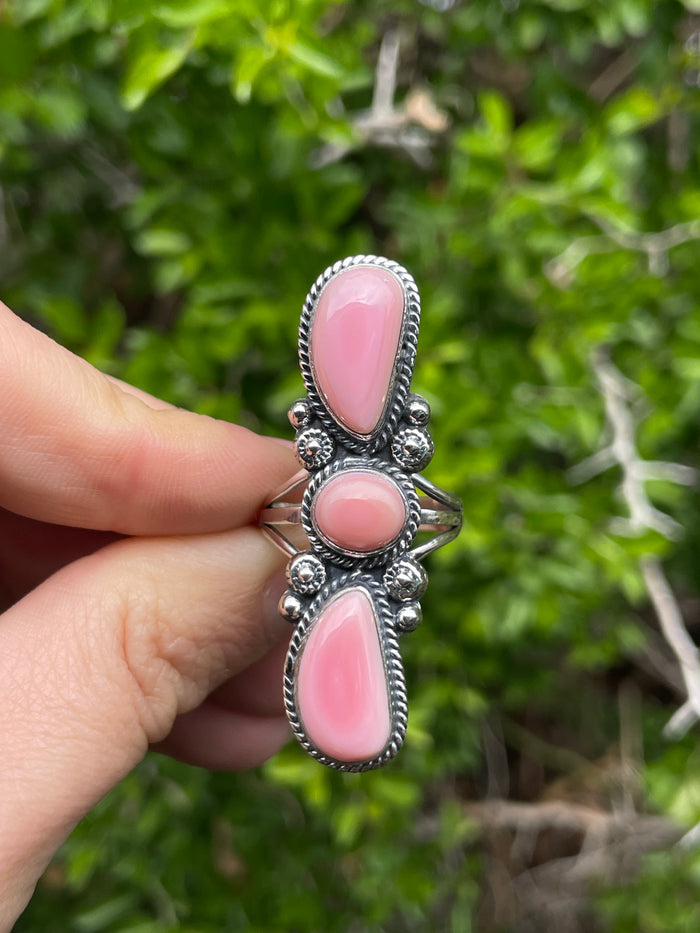 Pink Conch Row Ring Size 8 | 925 Sterling Silver B644