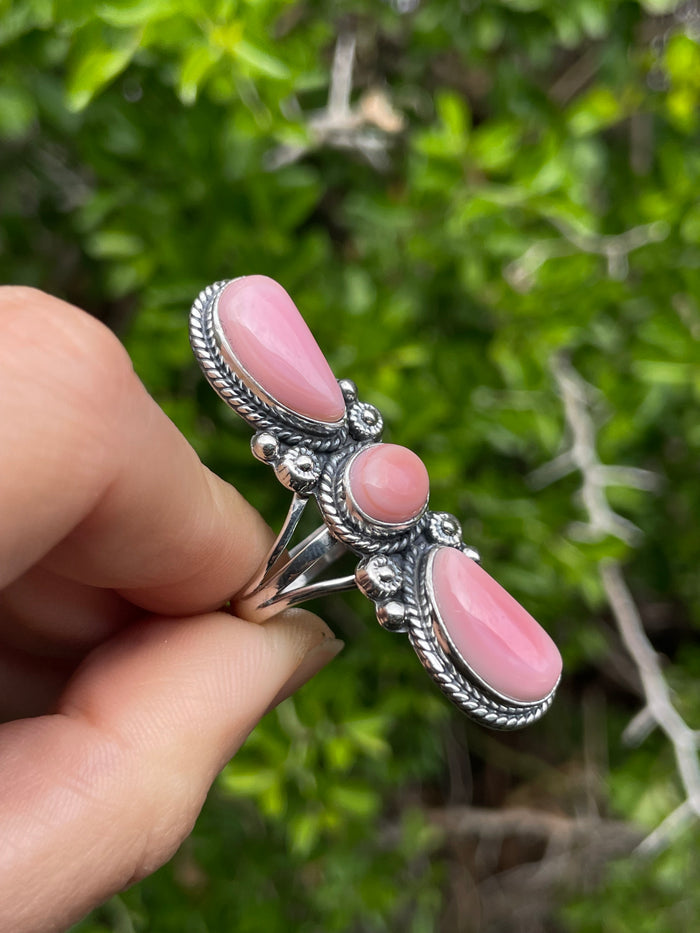 Pink Conch Row Ring Size 8 | 925 Sterling Silver B644