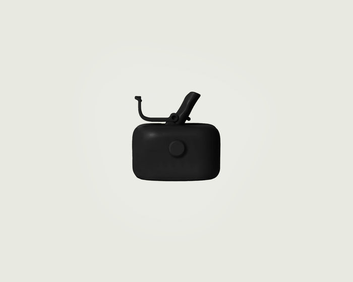 Chia::Sunnies Flask  robo cap black front