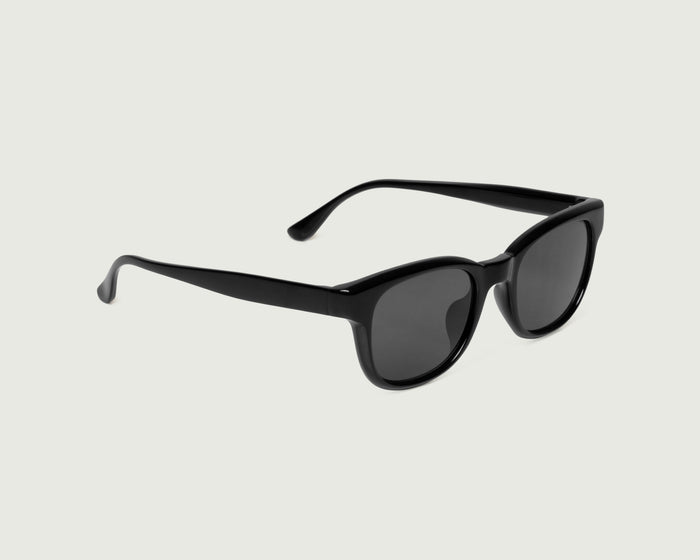 Ink::Romeo Sunglasses square black recycled polyester front diagonal