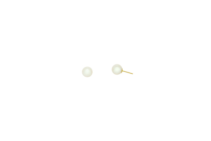 Royal Collection Pearl Stud Earrings