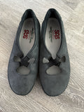 SAS Preowned great condition Navy Shoes