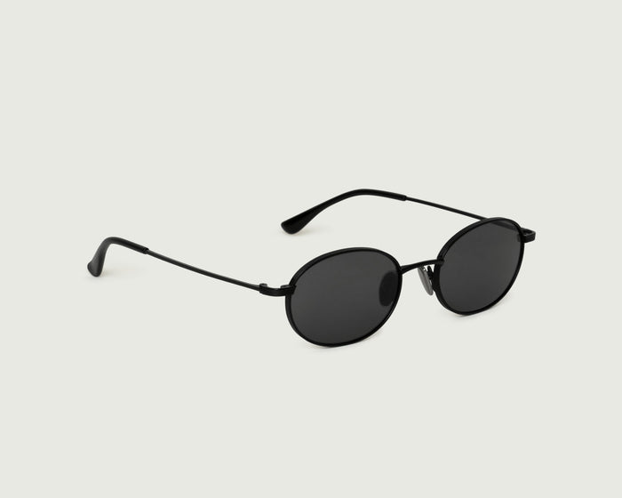 Charcoal::Sloane Sunglasses pilot Black metal front diagonal
