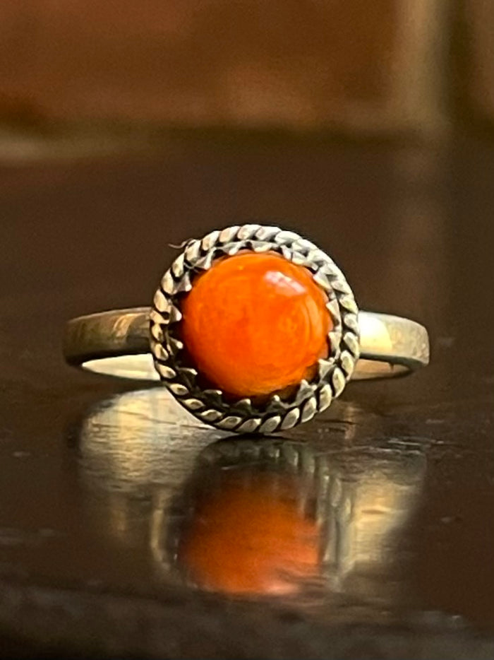Spiny Oyster Ring Size 7.75 | 925 Sterling Silver G547
