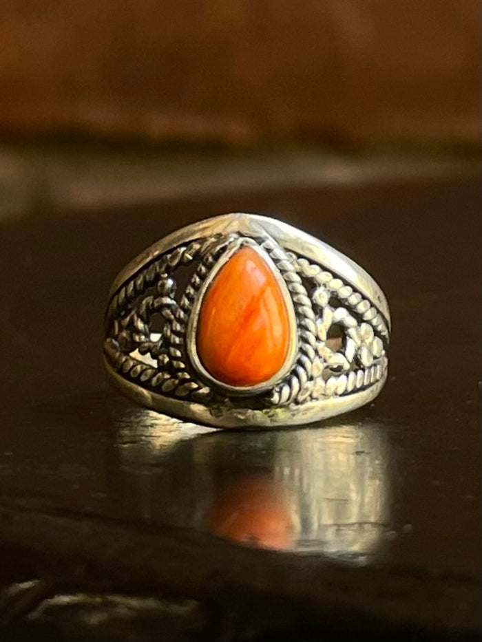 Spiny Oyster Tear Drop Ring Size 6.5 | 925 Sterling Silver G551