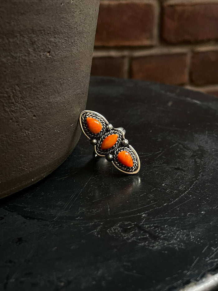 Spiny Oyster Triple Stone Ring Size | 925 Sterling Silver C954