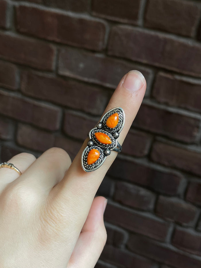 Spiny Oyster Triple Stone Ring Size | 925 Sterling Silver C954