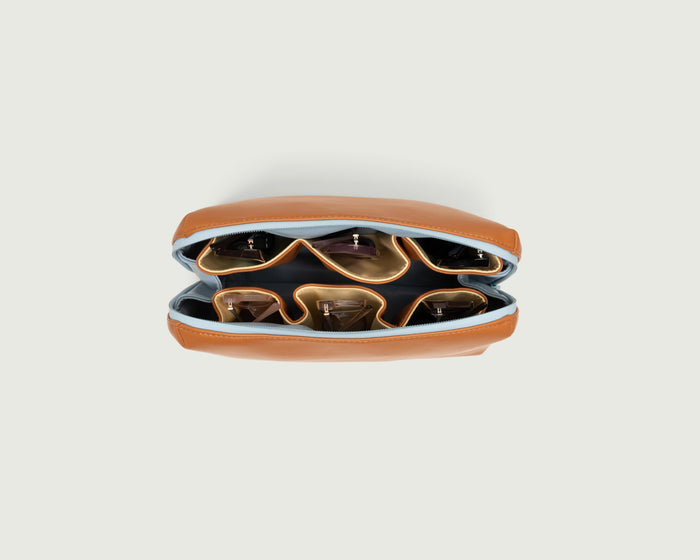 Caramel::Travel Pouch  brown  top
