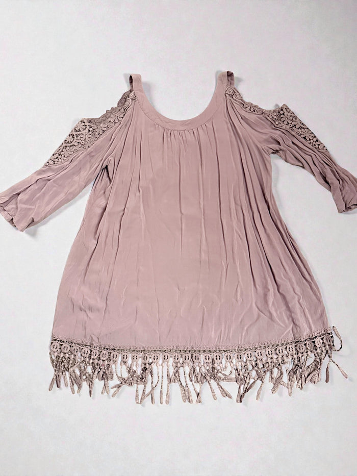 Venus Preowned great condition Size 2X Lavender Tunic