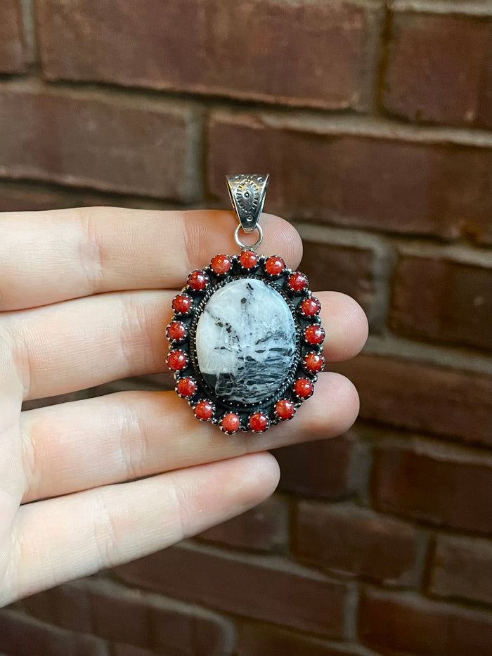 White Buffalo and Italian Coral Pendant | Sterling Silver 925 C765