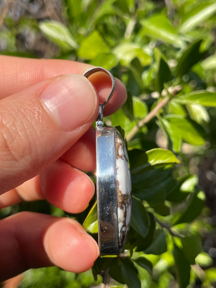 Wild Horse Oval Pendant | Sterling Silver 925 B691