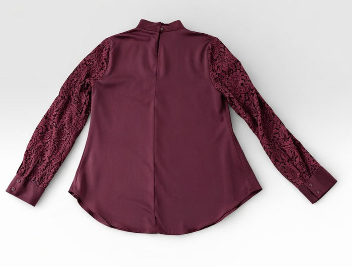 Worthington Preowned great condition Size S wine Blouse